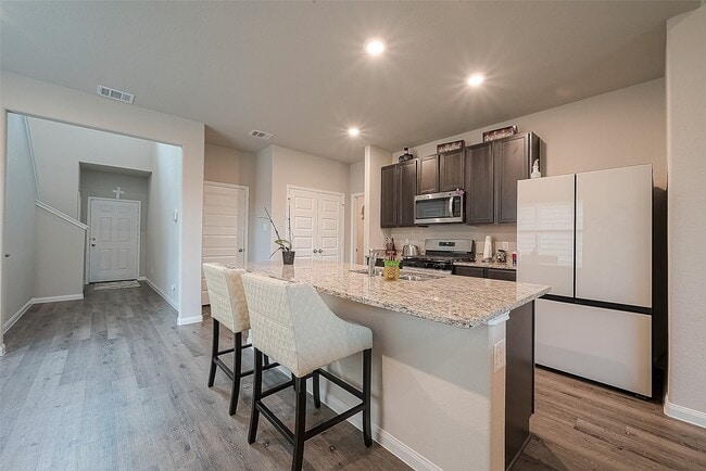 Building Photo - 1317 Mount Bassie Trl