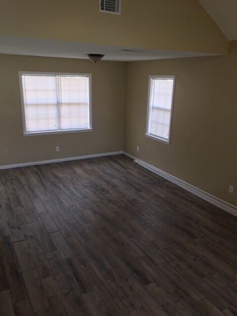 Building Photo - 3253 Wingfield Way