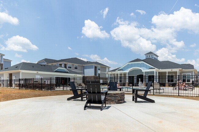 Building Photo - The One at Spartanburg