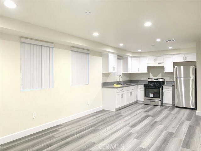 Building Photo - 3019 Raymond Ave
