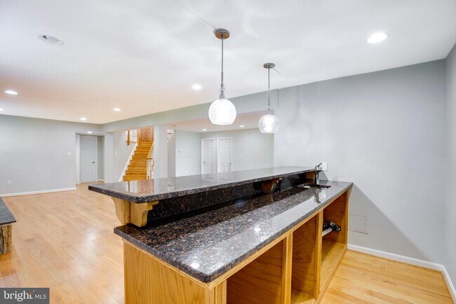Building Photo - 1208 Forestwood Dr