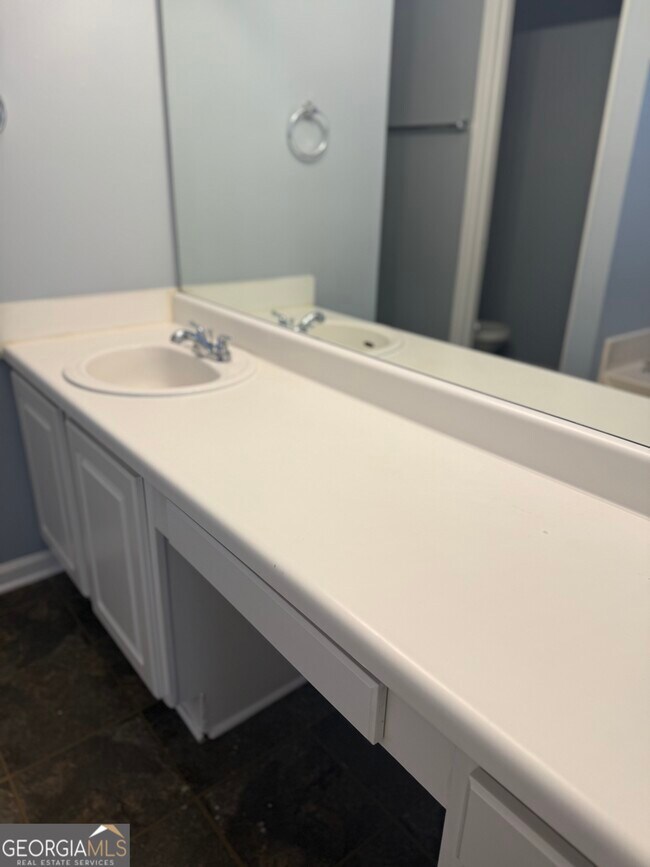 Building Photo - 135 Plantation Blvd