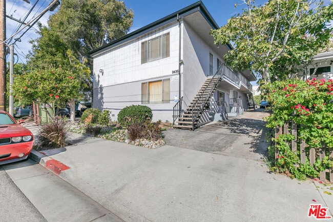 Primary Photo - 2435 2nd St