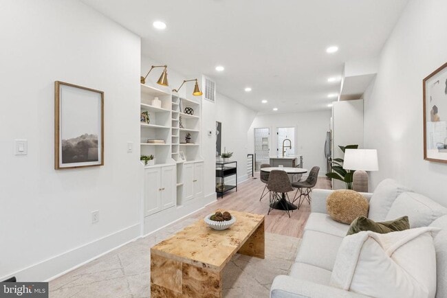 Building Photo - 2608 4th St NE