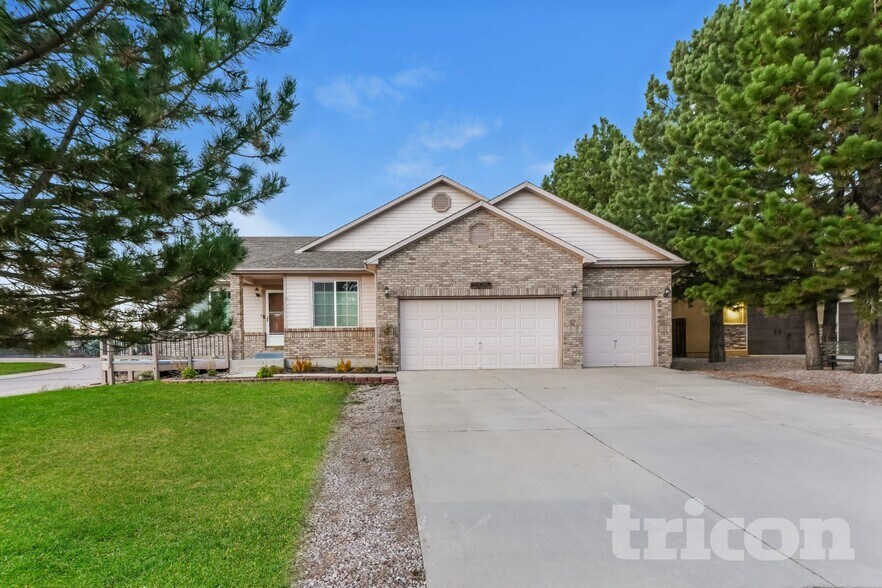 Primary Photo - 2326 Shoshone Valley Trail