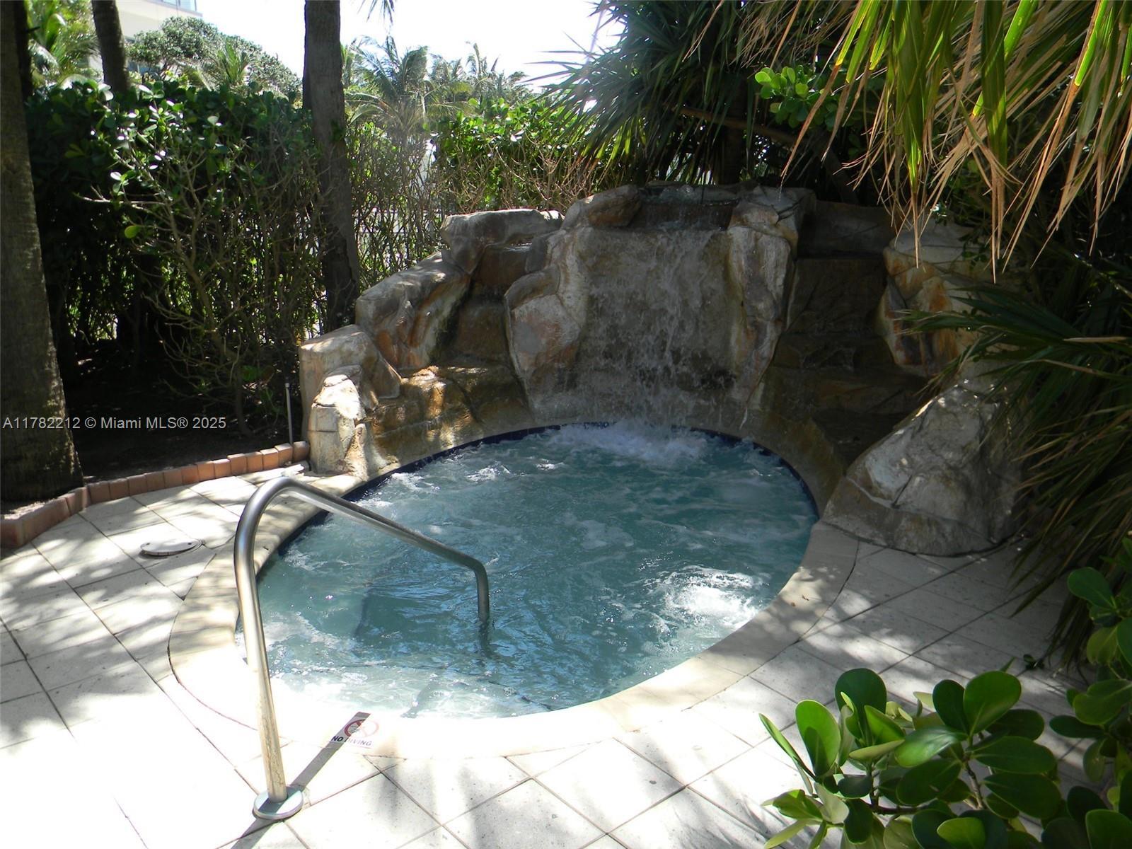 Building Photo - 3001 S Ocean Dr