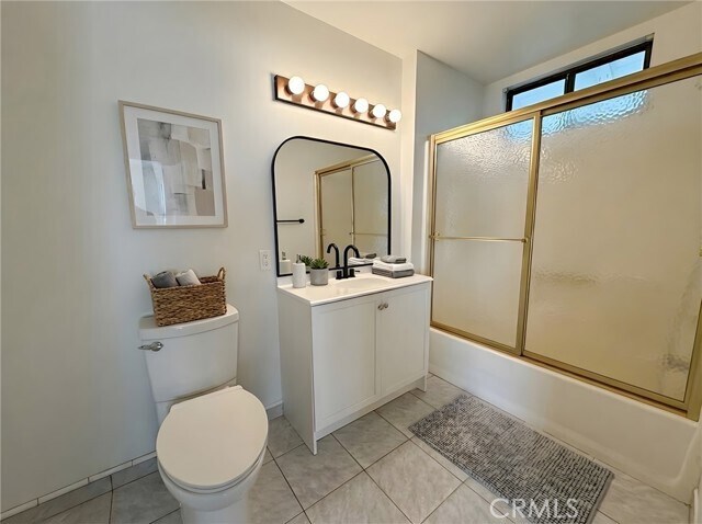 Building Photo - 11559 Blix St