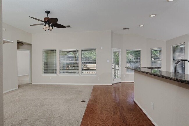Building Photo - 99 E Foxbriar Forest Cir