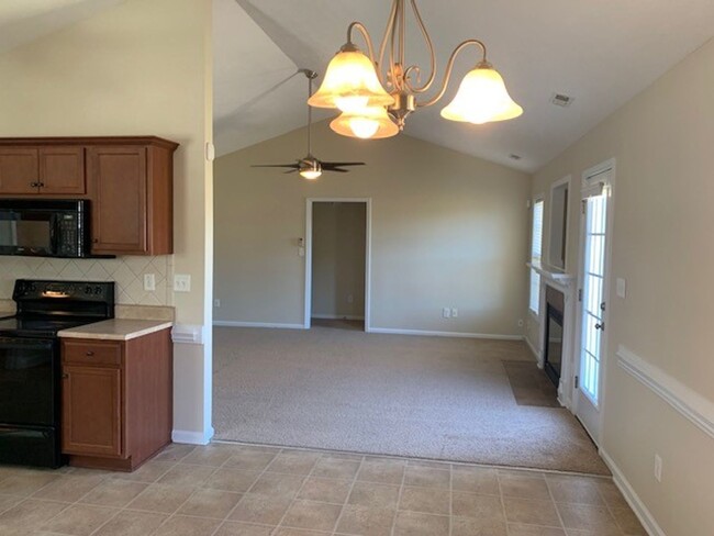 Building Photo - Acorn Ridge Home (RC)