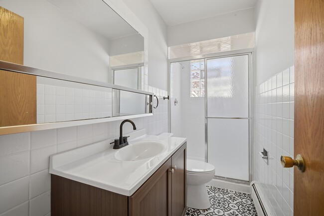 Building Photo - 8645 W Summerdale Ave