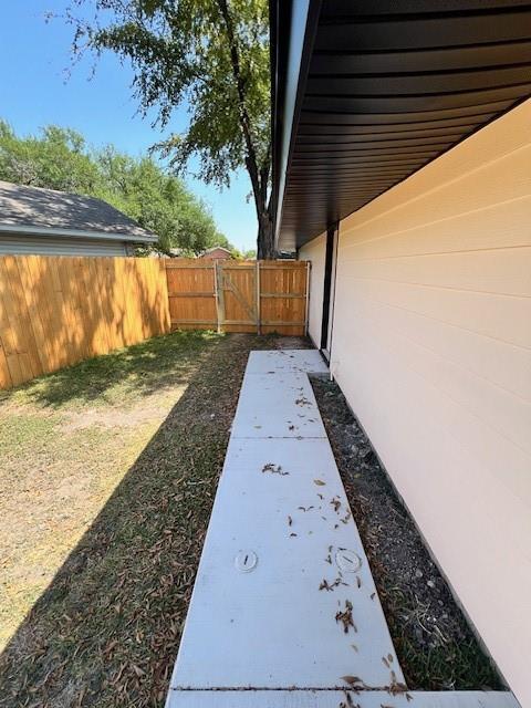 Building Photo - 8012 Pinedale Cove