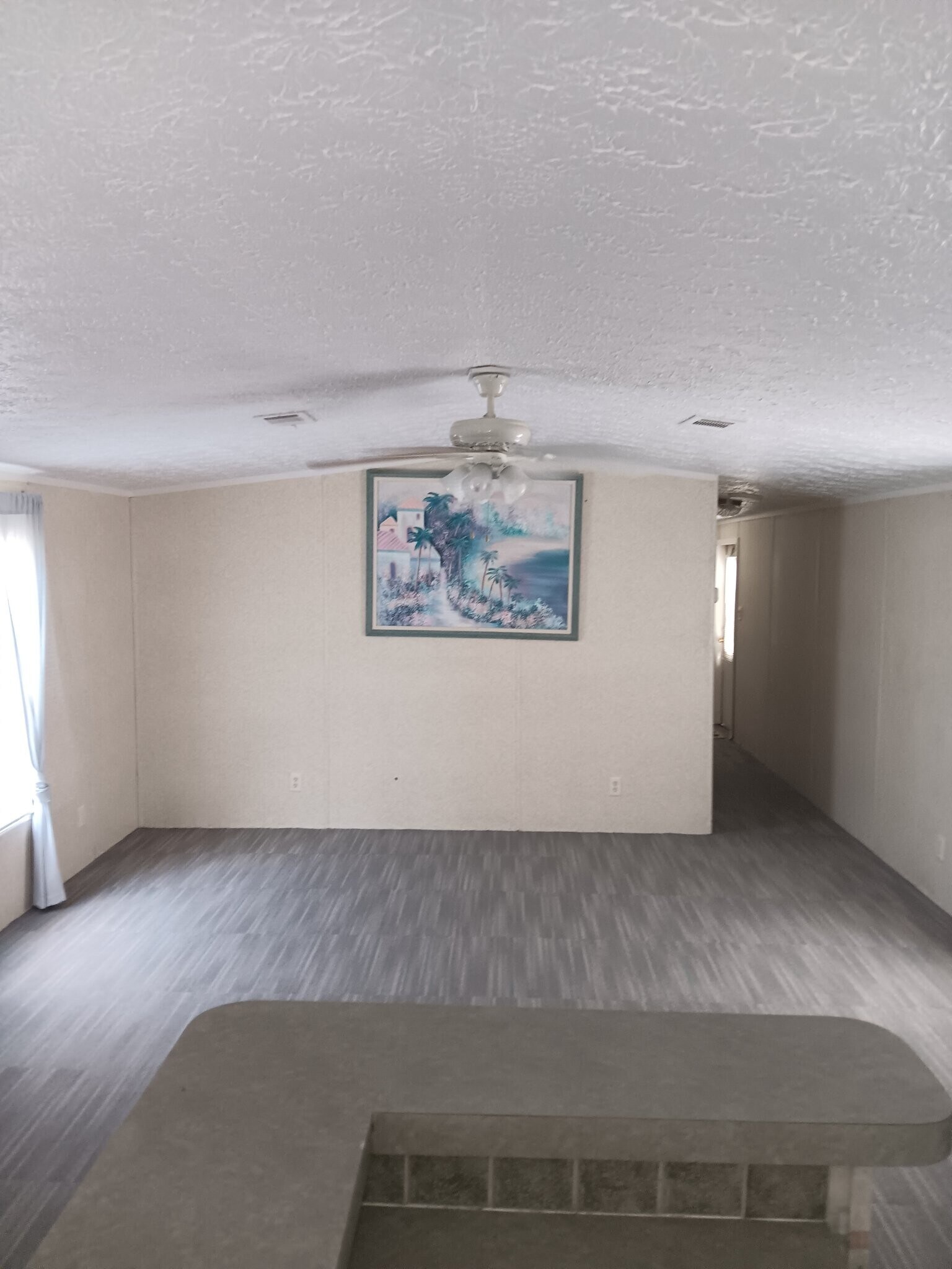 Building Photo - 5540 Rainbow Dr