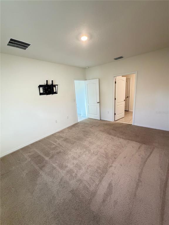 Building Photo - 804 Horsetail Dr