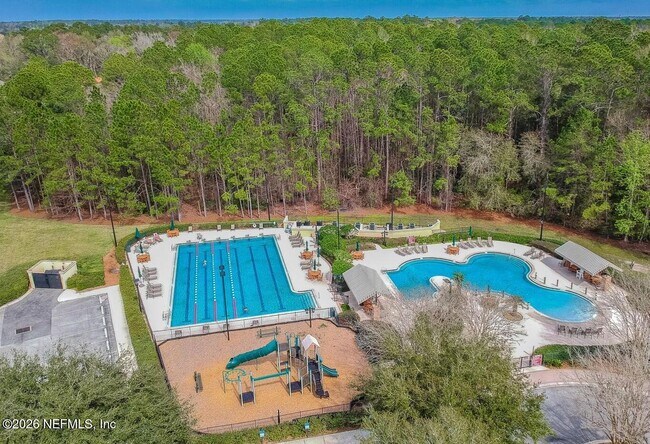 Building Photo - 539 Hedgewood Dr