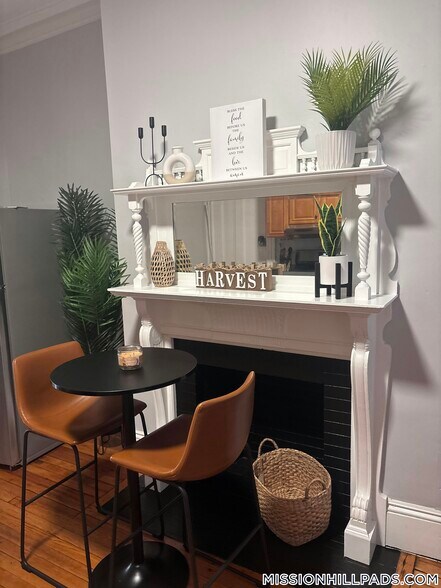 Building Photo - 252 Warren St