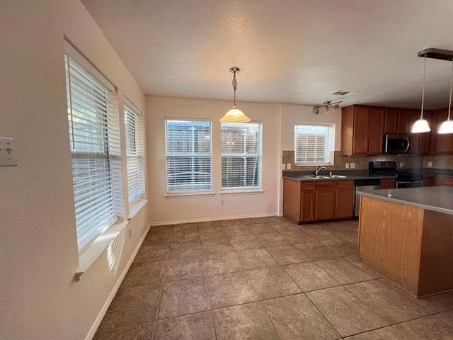 Building Photo - 10204 Coolidge Dr