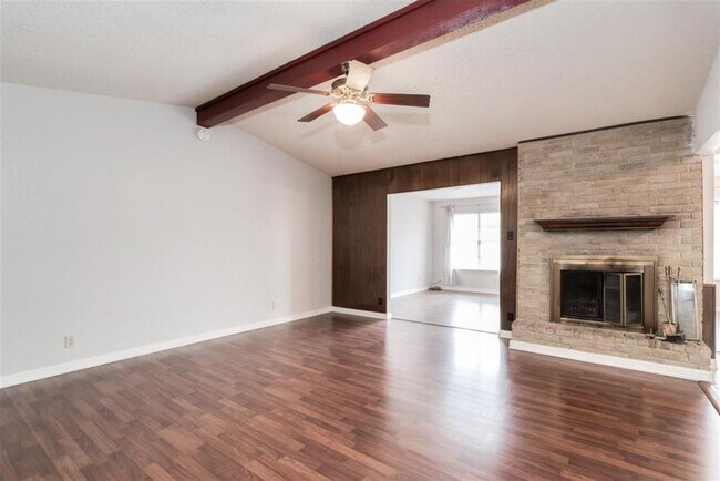Building Photo - 4700 Franklin Park Dr