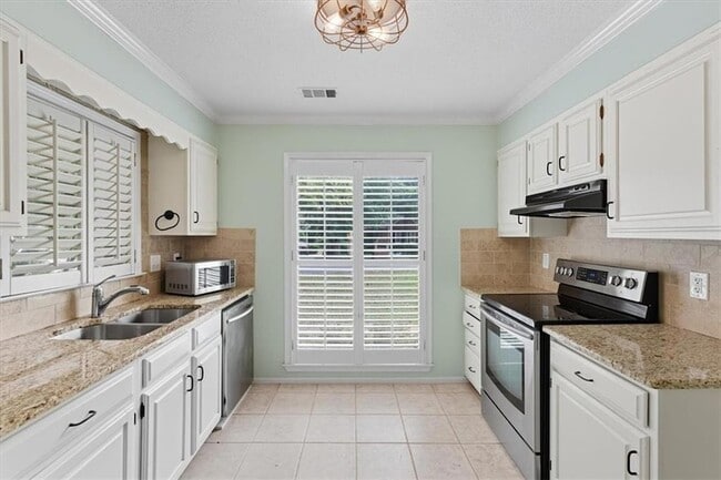 Building Photo - 1211 Whitlock Ridge Dr