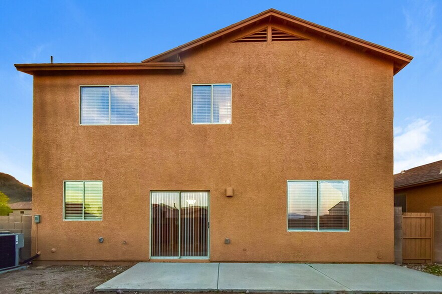 Building Photo - 6999 S Camino Secreto
