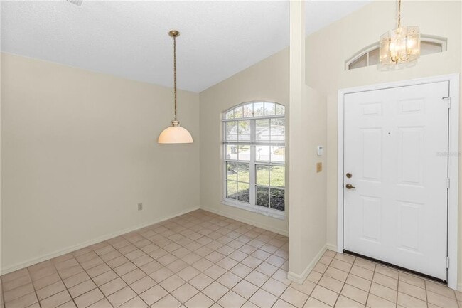 Building Photo - 5910 Petunia Ln