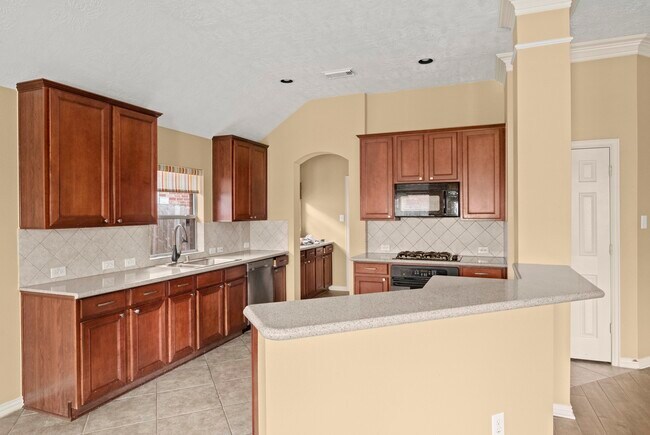 Building Photo - 19830 Broadhead Manor Dr