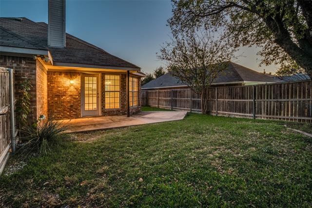 Building Photo - 10000 Queens Rd