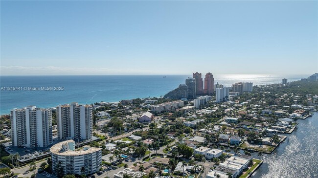 Building Photo - 2715 N Ocean Blvd