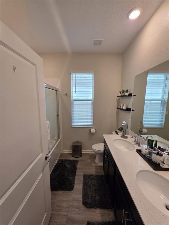 Building Photo - 5574 Bakewell Pl