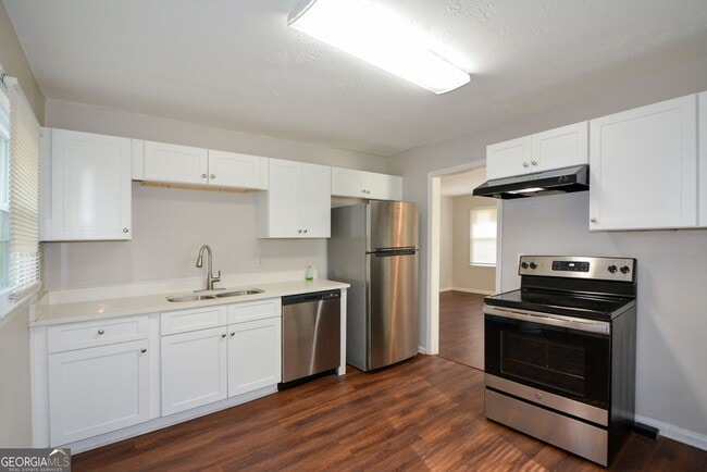 Building Photo - 2259 Nelms Dr SW