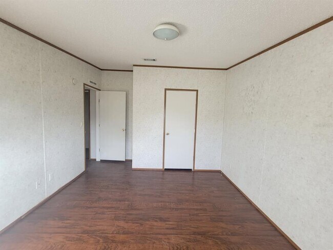 Building Photo - 4541 Deer Run Rd