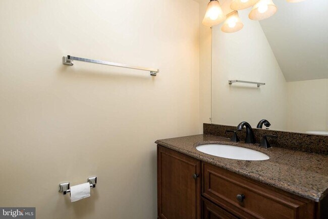 Building Photo - 8611 Ellesmere Way