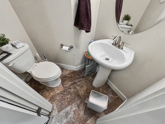 Building Photo - 347 Skwentna Dr