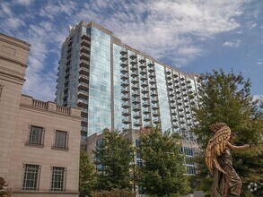 Building Photo - Stunning 17th Floor Views of Downtown in t...