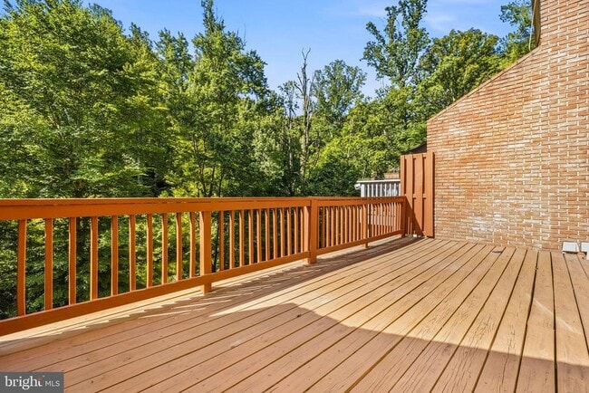 Building Photo - 8931 Park Forest Dr