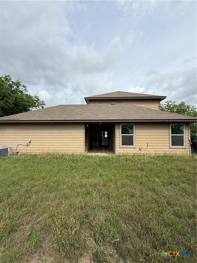 Building Photo - 426 Wind Gust