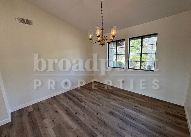 Building Photo - 1543 Buckskin Dr