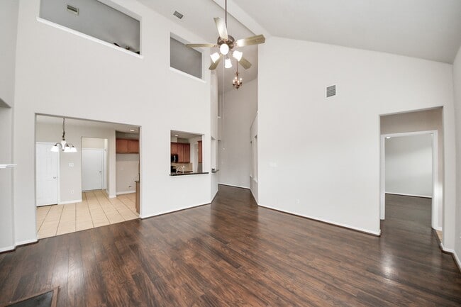 Building Photo - 24523 Red Bluff Tr