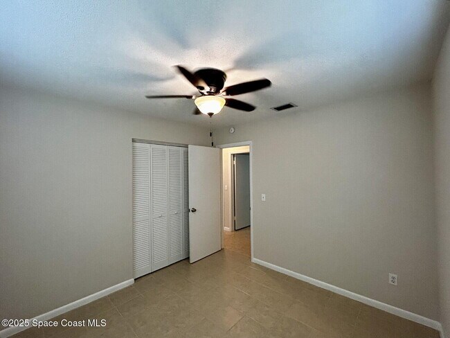 Building Photo - 1435 Belford Ct