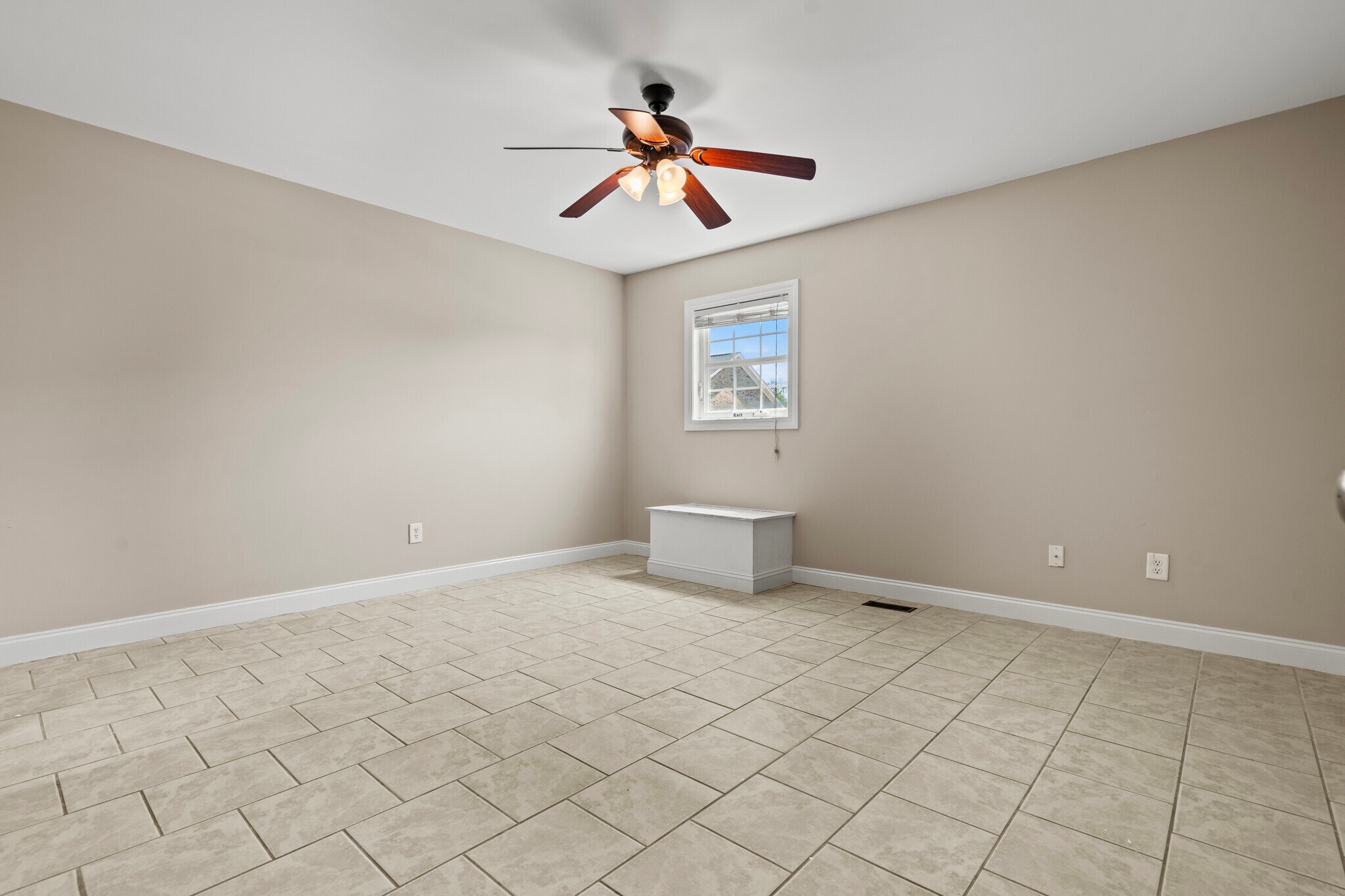 Building Photo - 3090 S Cashua Dr