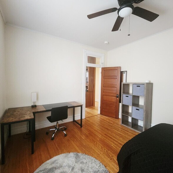 Building Photo - 6115 Pershing Ave