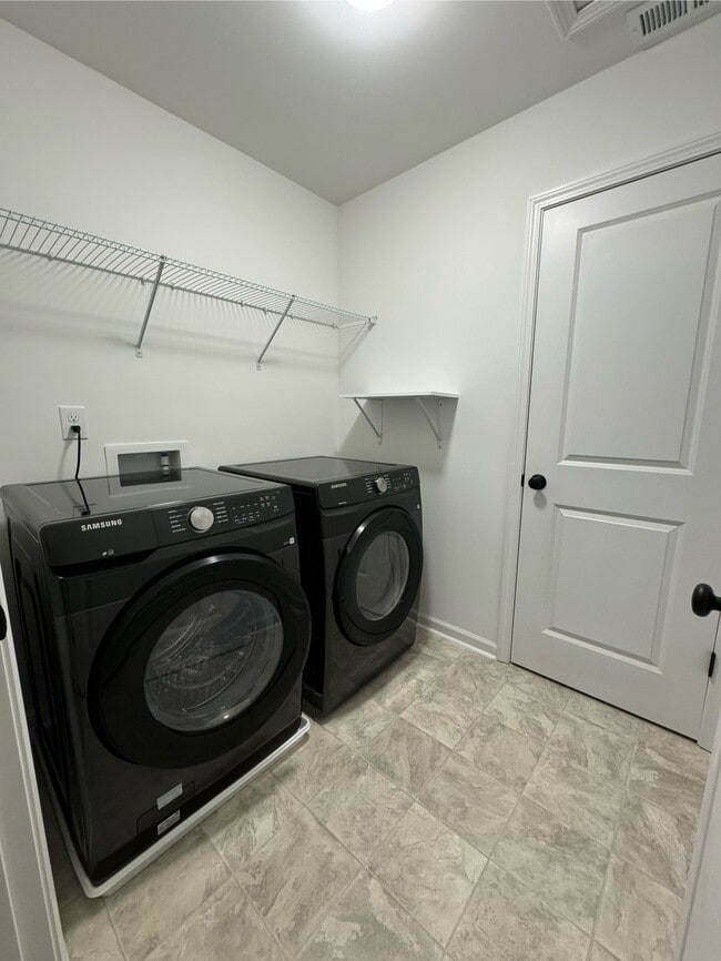 Building Photo - 709 Bellmouth Rd