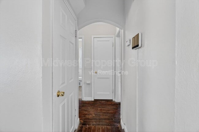 Building Photo - 9923 Jeffrey Dr