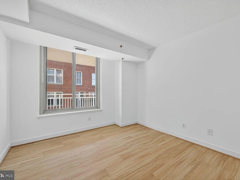 Building Photo - 7500 Woodmont Ave