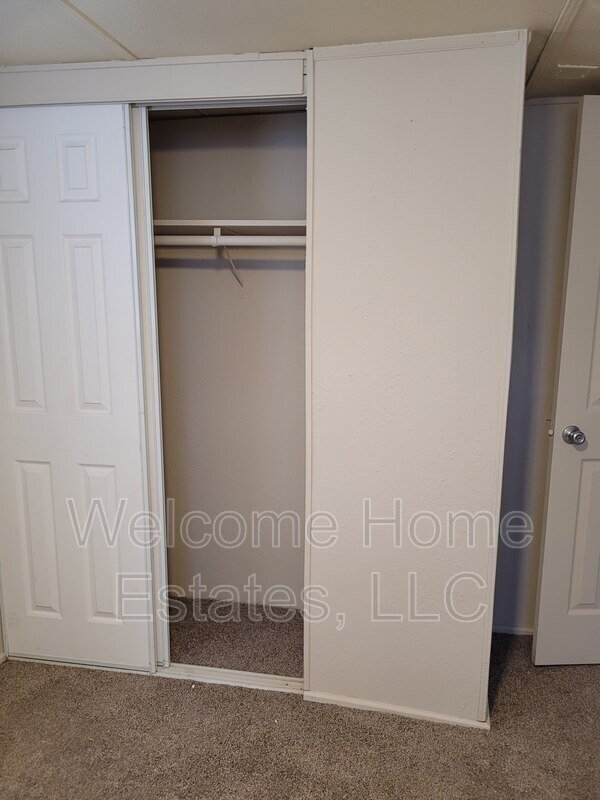 Building Photo - 110 E Prince Rd