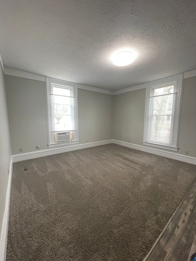 Building Photo - 1219-1221 Morton St--HBS