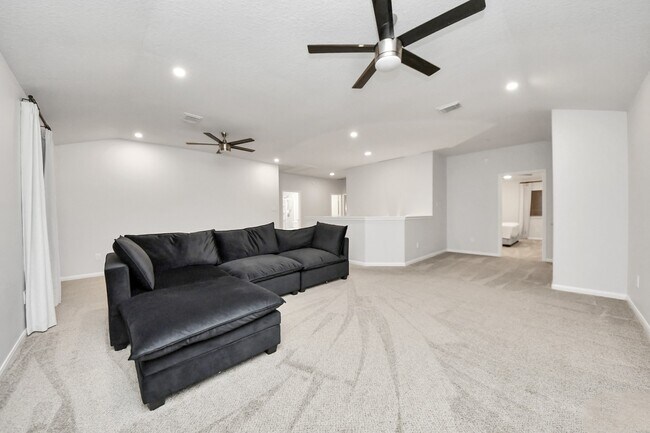 Building Photo - 2730 Empire Oaks Lane