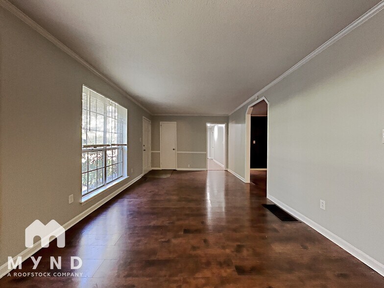 Building Photo - 1118 Arrowhead Trail