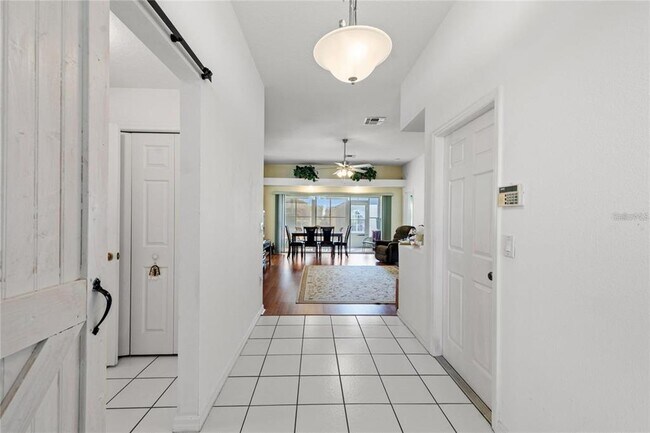 Building Photo - 221 Prather Dr