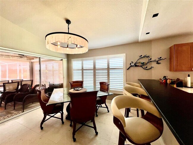 Building Photo - 4061 King Tarpon Dr