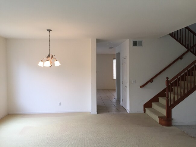 Building Photo - 4 Bed, 3.5 Bath Antioch Home with Loft